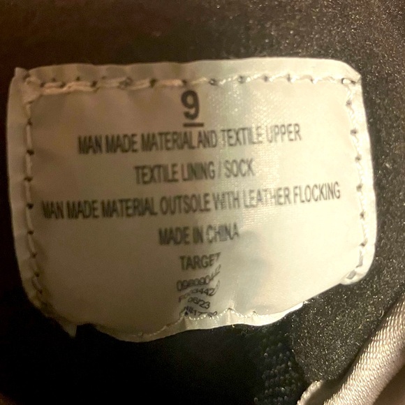 Women’s Boots size 9 - Cream color NWT - Picture 6 of 10